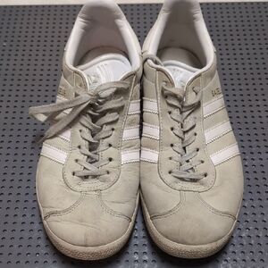 Adidas Men's Cream and White Gazelle Sneakers